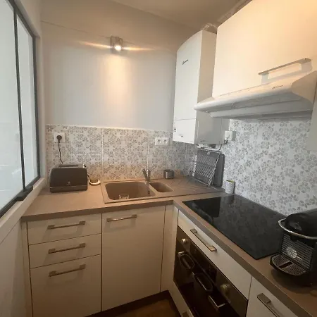 2* Avec Balcon Face A La Mer, Ascenseur, Proche Et Commerces, 2 Pers. - Fr-1-197-387 Apartment