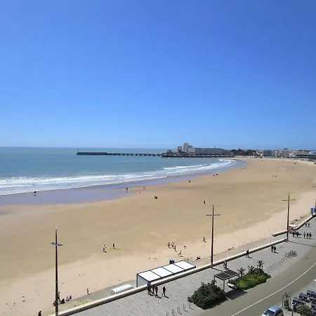 Apartment 2* Avec Balcon Face A La Mer, Ascenseur, Proche Et Commerces, 2 Pers. - Fr-1-197-387 *