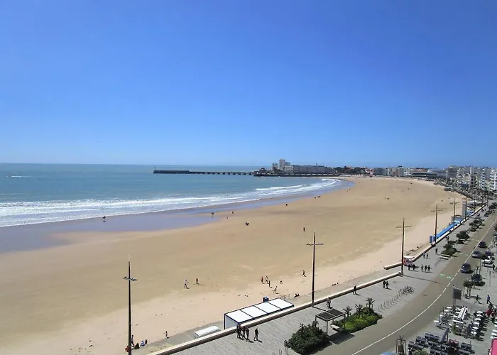 Appartement 2* Avec Balcon Face A La Mer, Ascenseur, Proche Et Commerces, 2 Pers. - Fr-1-197-387 *